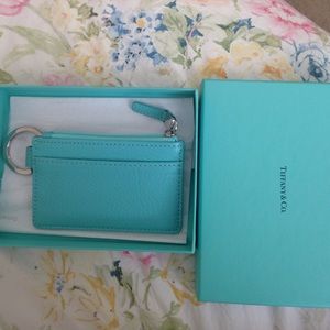 💥authentic Tiffany & Company Zip Cars case