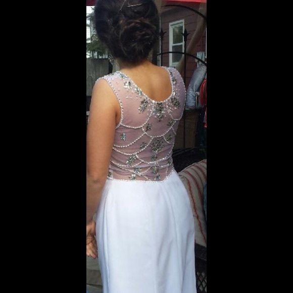 Prom dress - Picture 2 of 4