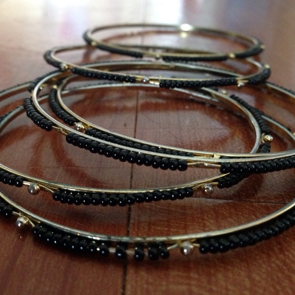 Black and gold bangle set! - Picture 2 of 2
