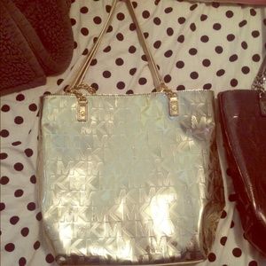 GOLD MICHAEL KORS BARELY USED