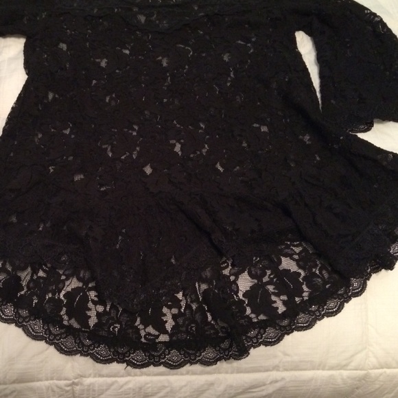 Free People black lace top - Picture 3 of 3