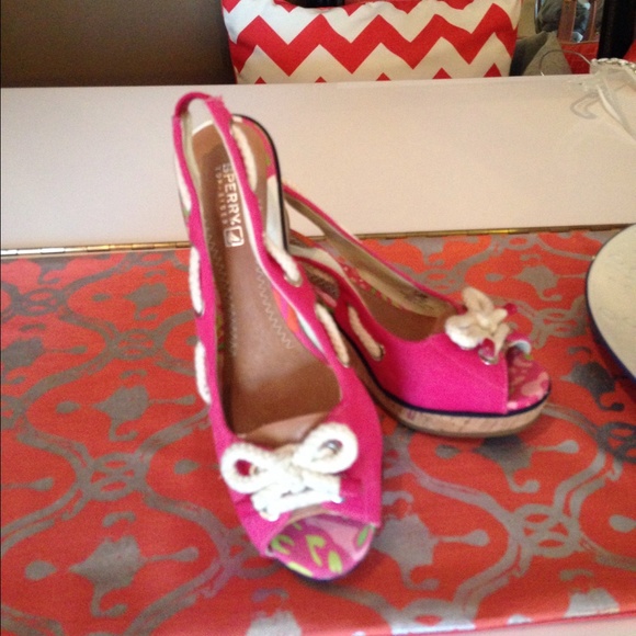 SPERRY ALERT! 🎀