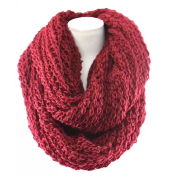 🎁 Chunky Soft Burgundy Red  Scarf - Picture 2 of 4