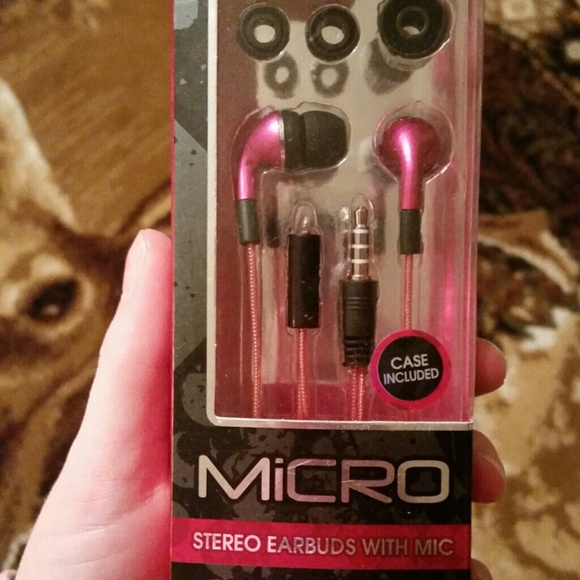 Micro earbuds