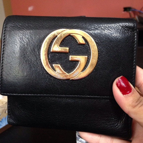 Vintage gucci wallet