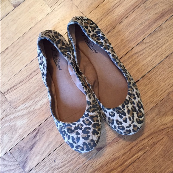 Leopard print ballet flat