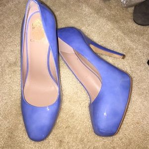 Size 9 sky blue Vince Camuto heels