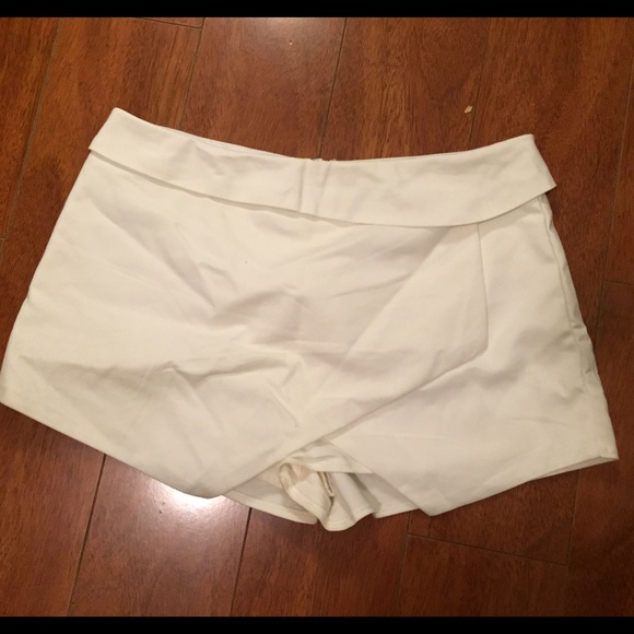 Angled skort!