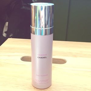 Chance Eau Tendre sheer moisture mist