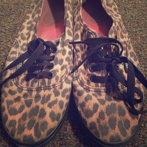 Leopard vans