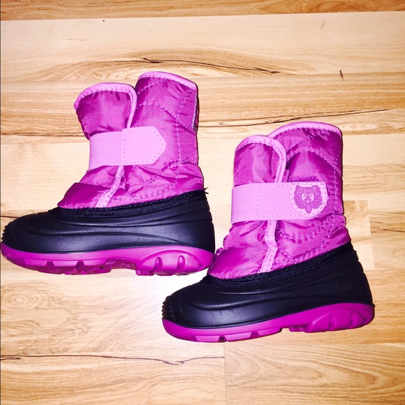 Kamik toddler girls snow boots. Size 7!