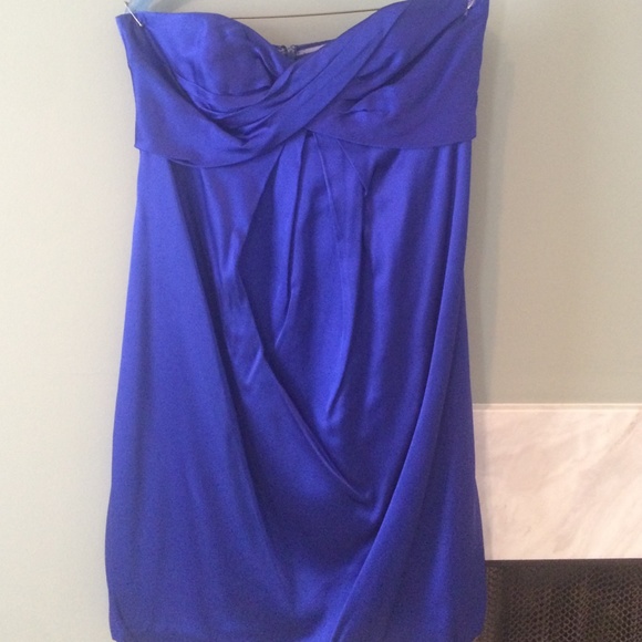 Nicole Miller signature. Exclusive to neimans!