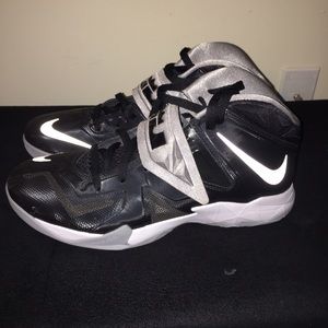Lebron Soilder 7