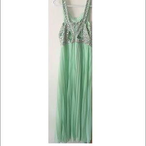 Prom dress !!
