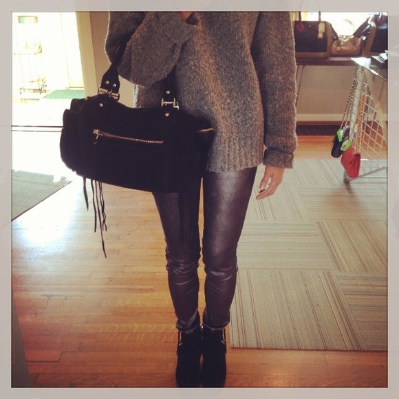 About Purse Dreams - Picture 3 of 4