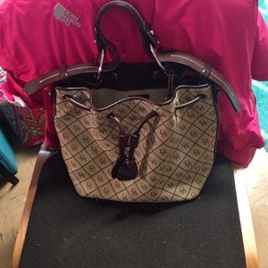 authentic dooney and Bourke handbag