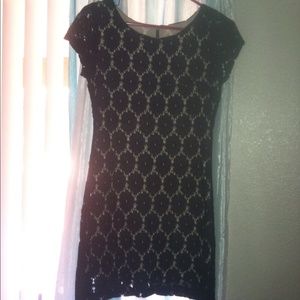 Very cute dress only worn once!