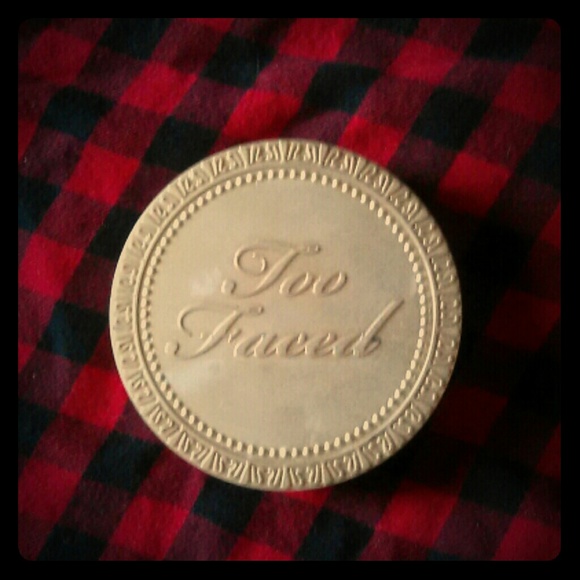 Too Faced Milk Chocolate bronzer