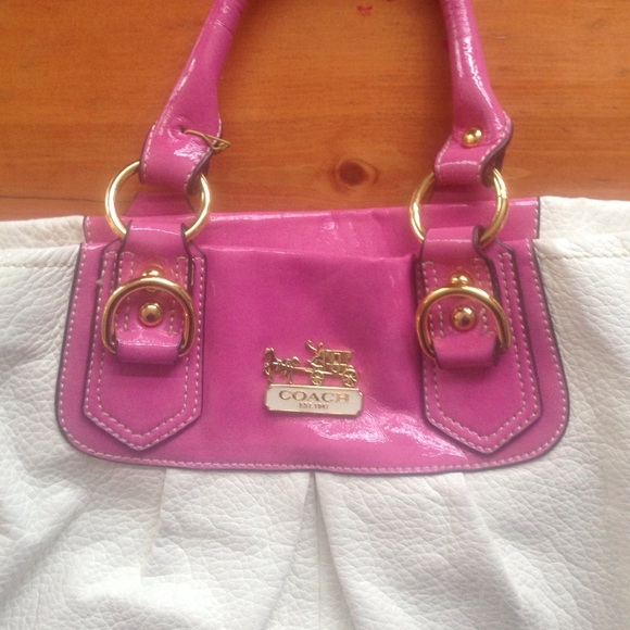 Purse - Picture 2 of 3