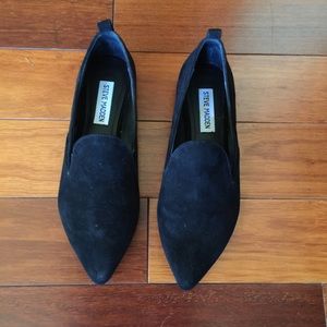 Steve Madden size 7 black point toe flats