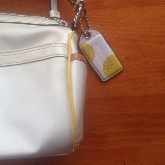 Purse - Picture 2 of 2
