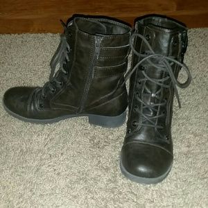 NWOT Guess Combat Boots