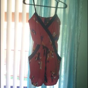 Romper never worn super cute!