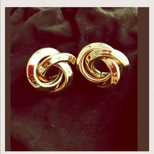 Large Gold Tone Love Knots Earrings 🎀