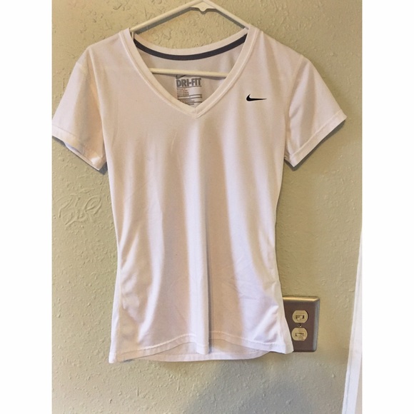 *negotiable* Nike Shirt