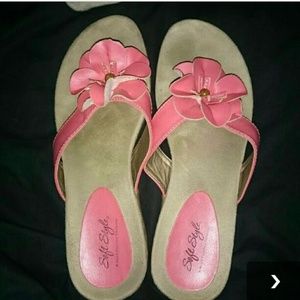 Flowers flip flops