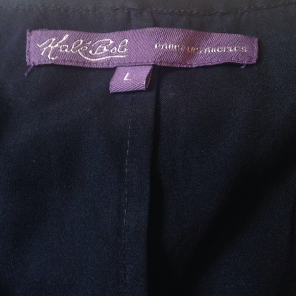 Too small - Picture 3 of 3