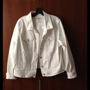 White Old Navy jean jacket