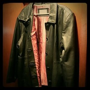 MAKE ME AN OFFER Women's Leather Jacket (size 1X)