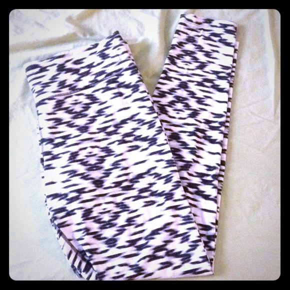 Victoria secret pink Workout yoga pants