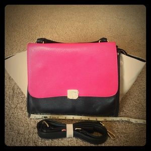 New fuchsia pink black faux leather trapeze bag