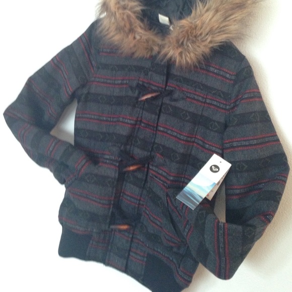 ❌SOLD❌ 🎀 Roxy Fur Jacket 🎀 - Picture 2 of 2