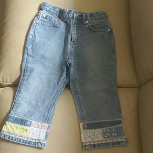 Light denim capris