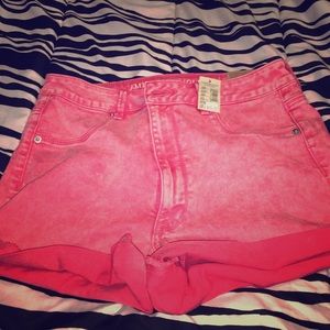 Brand new pair of American Eagle shorts.