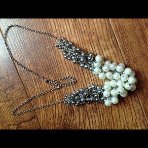 Pearl and silver cha cha necklace