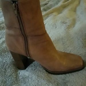 Bongo Leather Boots