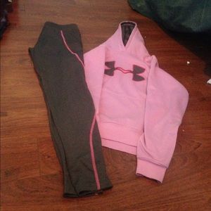 Under armour sweatshirt