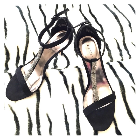 ankle strap heel