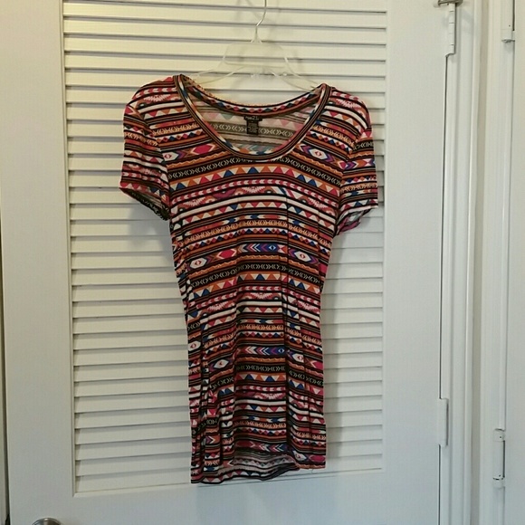 Multicolor tribal tee