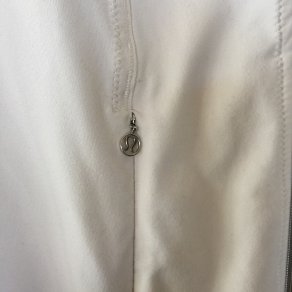 Lululemon jacket - Picture 2 of 4