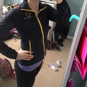 Windbreaker Livestrong jacket