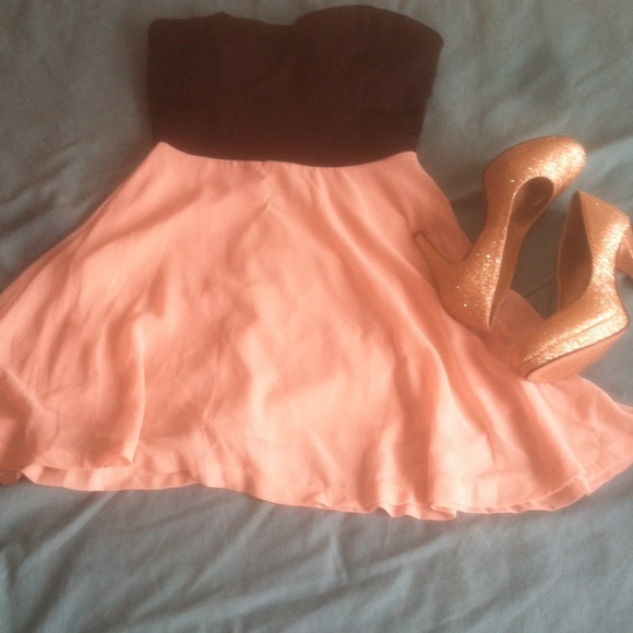 Strapless dress