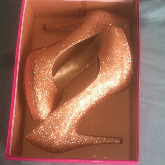 Gold sparkley heels