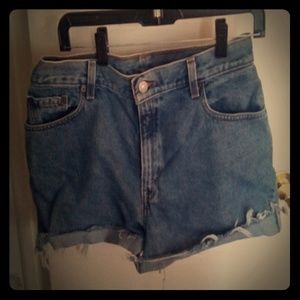 High waist LEVI jean shorts