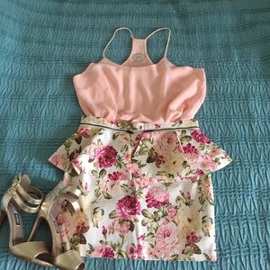 Floral mini skirt