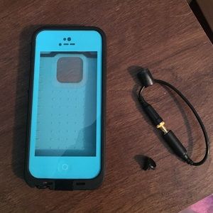 Iphone 5/5s Lifeproof Case